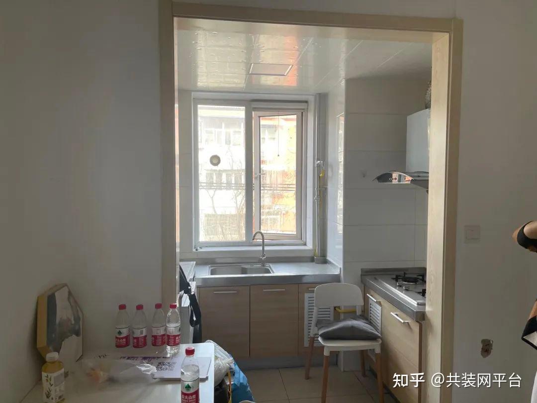 53㎡学区房惊艳逆袭,客餐厨一体+独立家政区,不拆一面墙也能如获新生! - 知乎