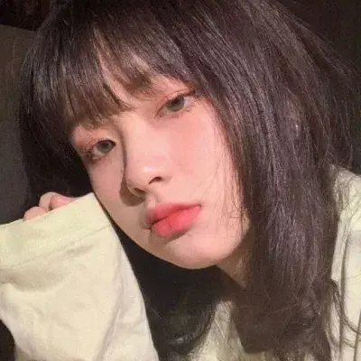 2024温柔到极致的女生头像(共16张)