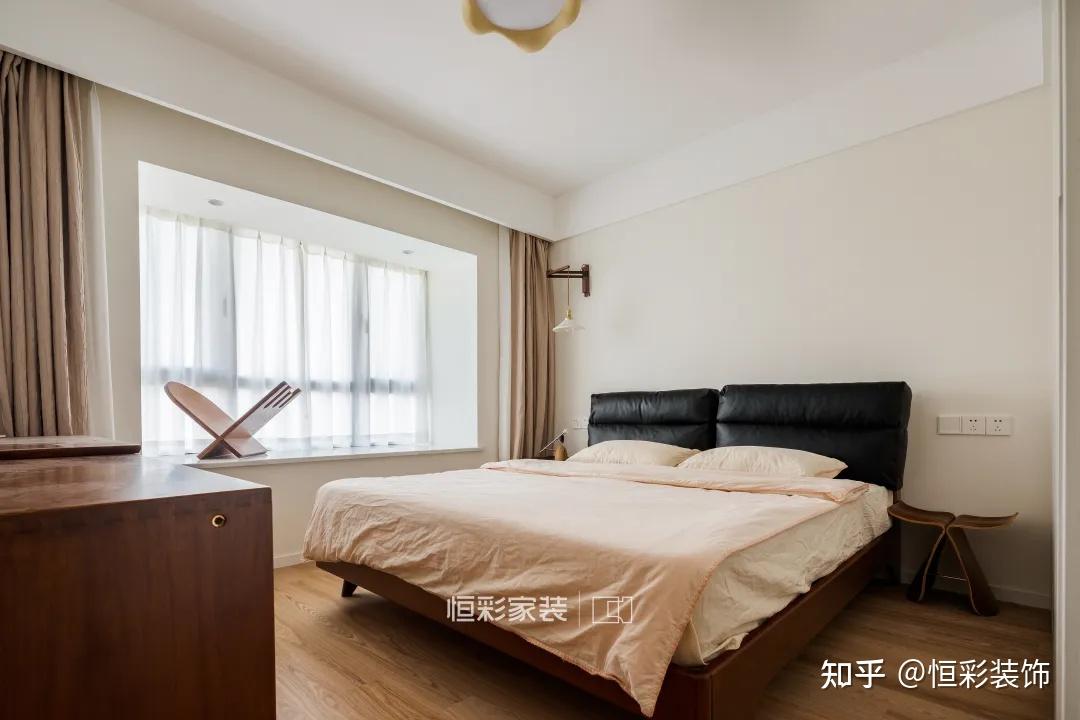 100㎡奶油中古，胡桃木+白，一眼沦陷，好看又好住！ - 知乎