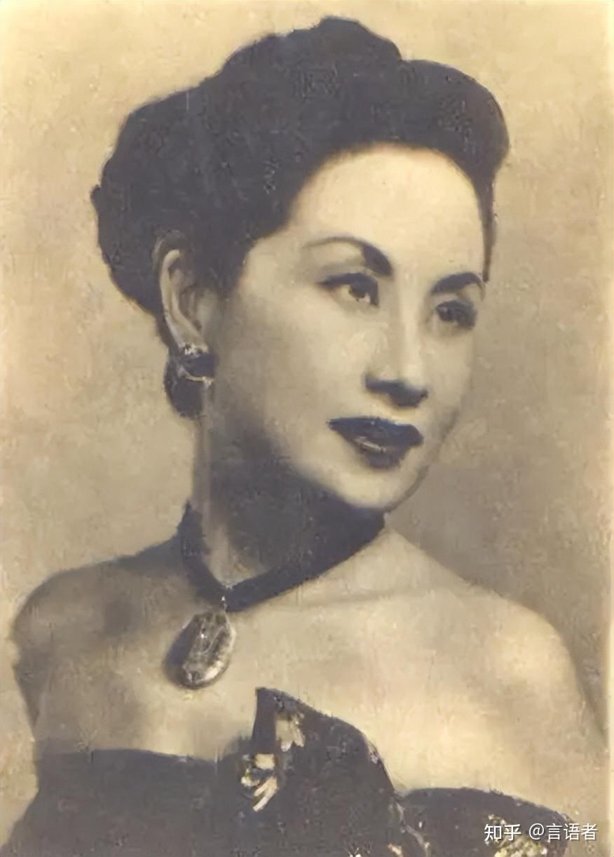 白光(原名史咏芬)