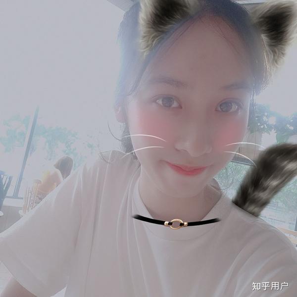 发际线高的女生能留中分么?