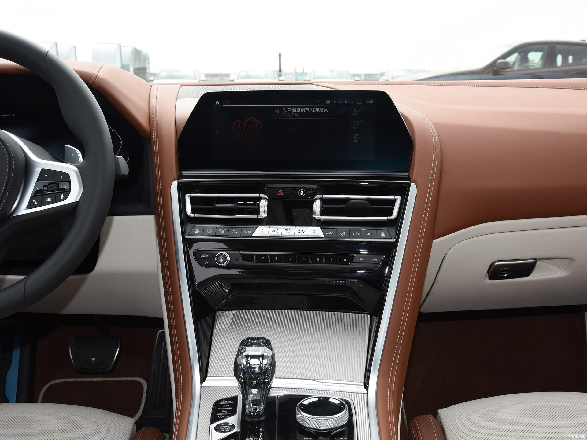 无论是外观,内饰设计,都引领了这一代宝马整个车系,四门的设定能够