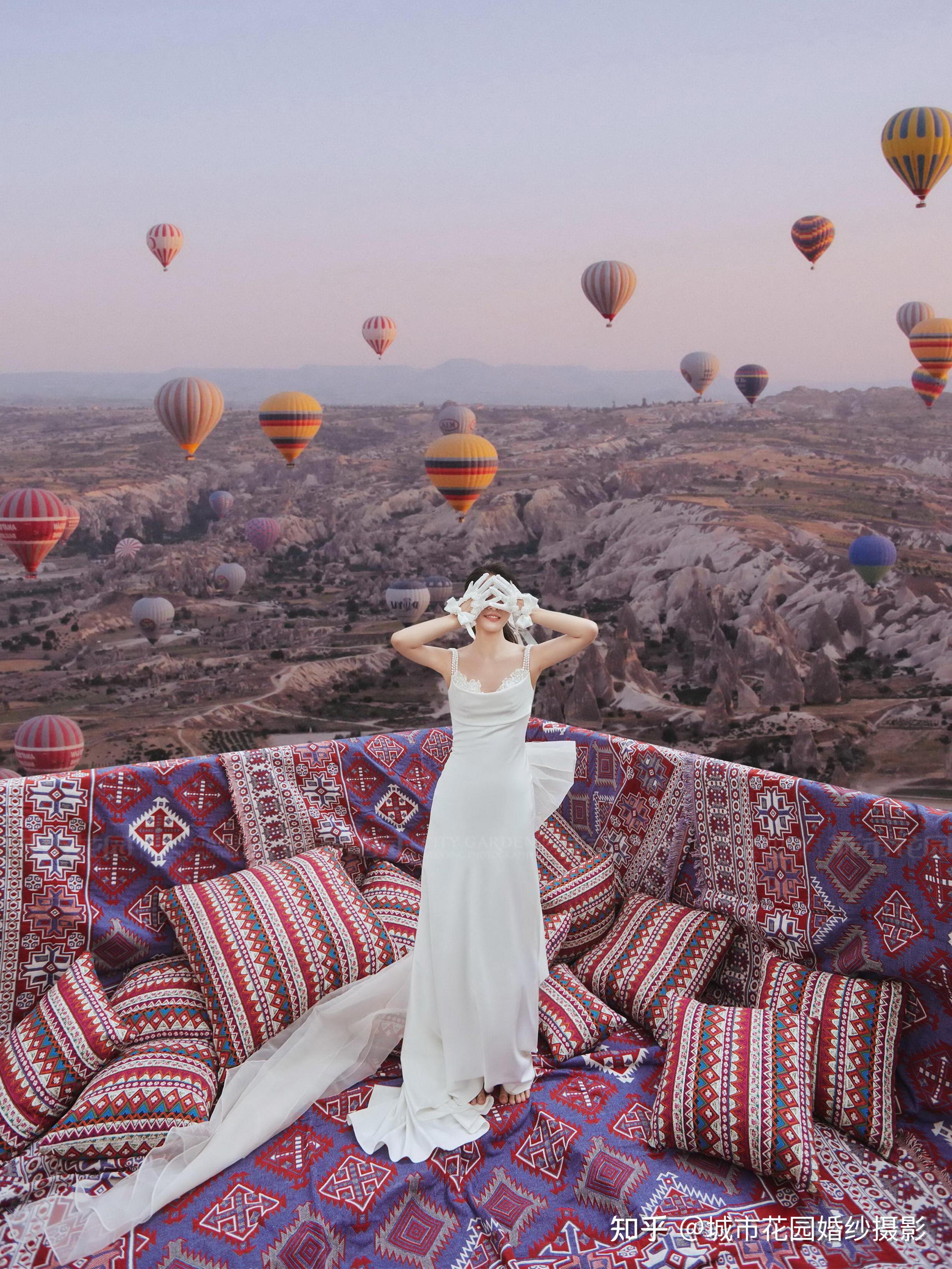 土耳其浪漫之旅，乘坐热气球俯瞰“旷世奇景”，美如“人间仙境”_卡帕多奇亚