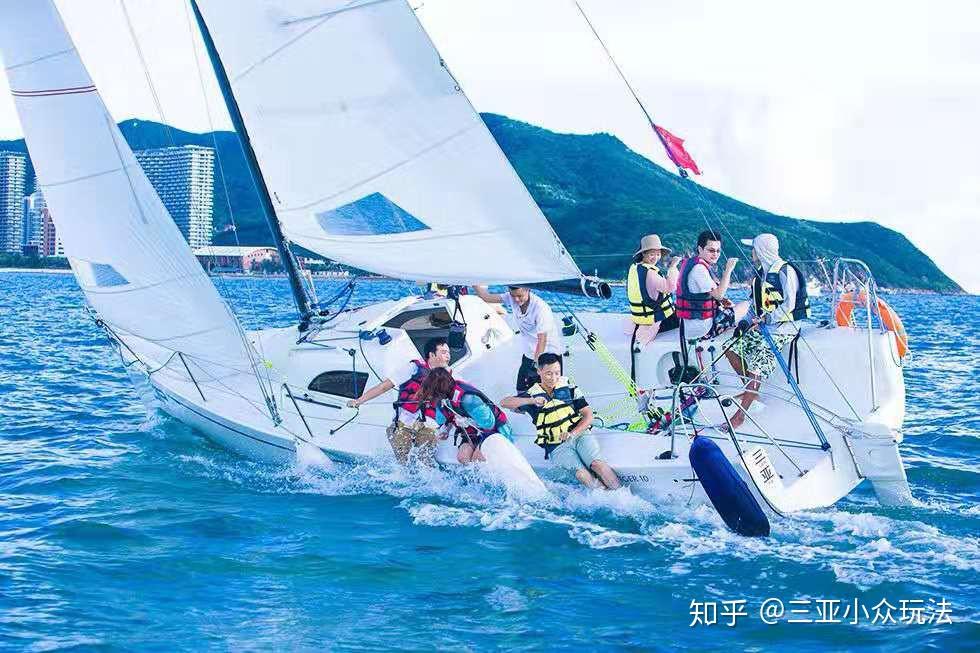 浪漫三亚婚纱摄影：捕捉每一份甜蜜的瞬间
