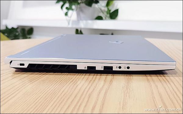 机械师f117bpro评测全凭十力的轻薄游戏悍将