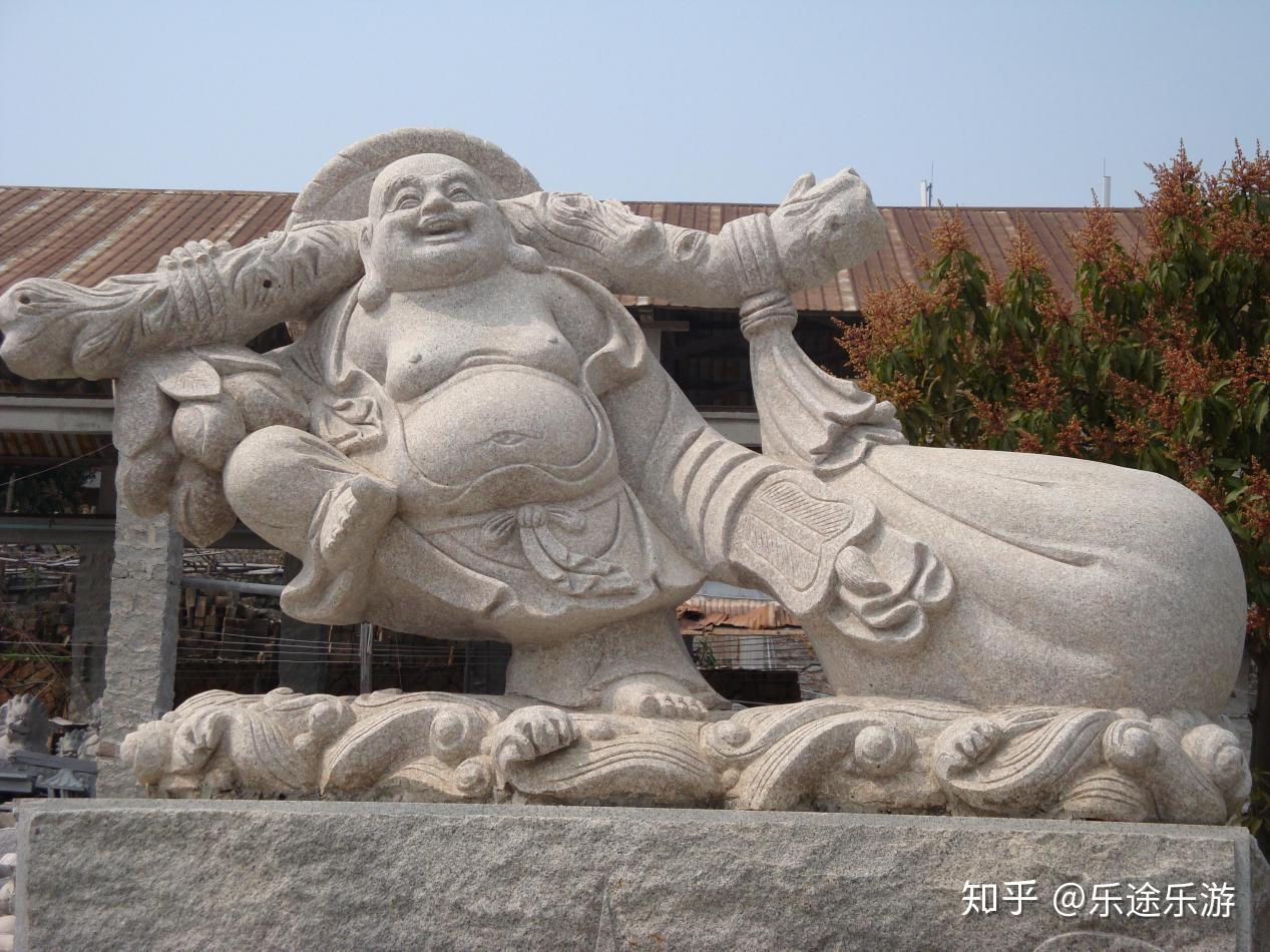 走进寺庙,笑口常开迎接我们的大肚弥勒佛,原来是我们中国的和尚 - 知乎