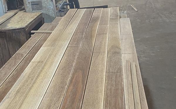 防腐木吊桥 景区滑道工程 防腐木桥图片