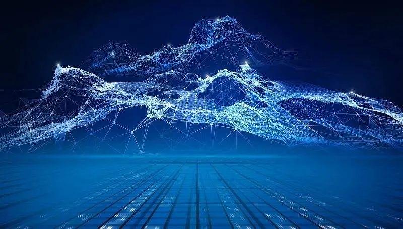 企业服务应该"横着走"还是"竖着走"?