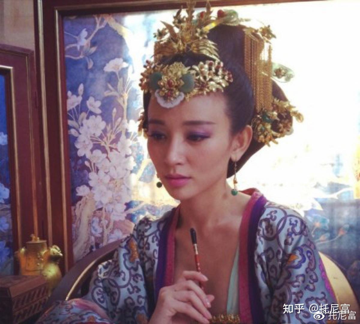 武则天一个女人如果是政治家那么其他女人在她眼里就都是渣了