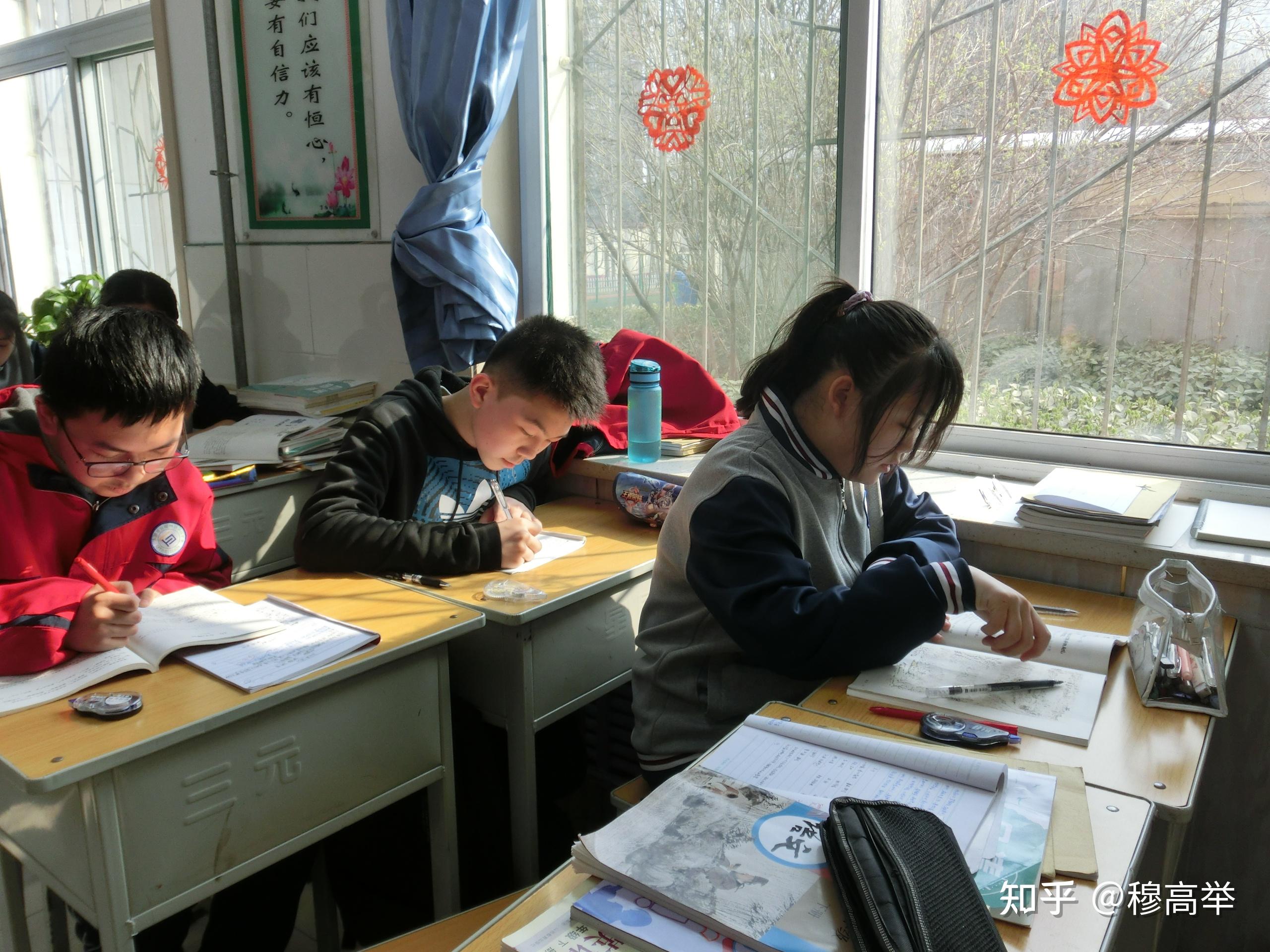 万柏林四中学雷锋活动月简报