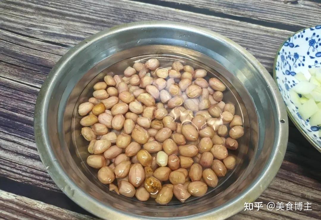 蒜头怎么做才够香 v2-b79fbc3c3bb1b29a03acc874e6fe98ca_r.jpg