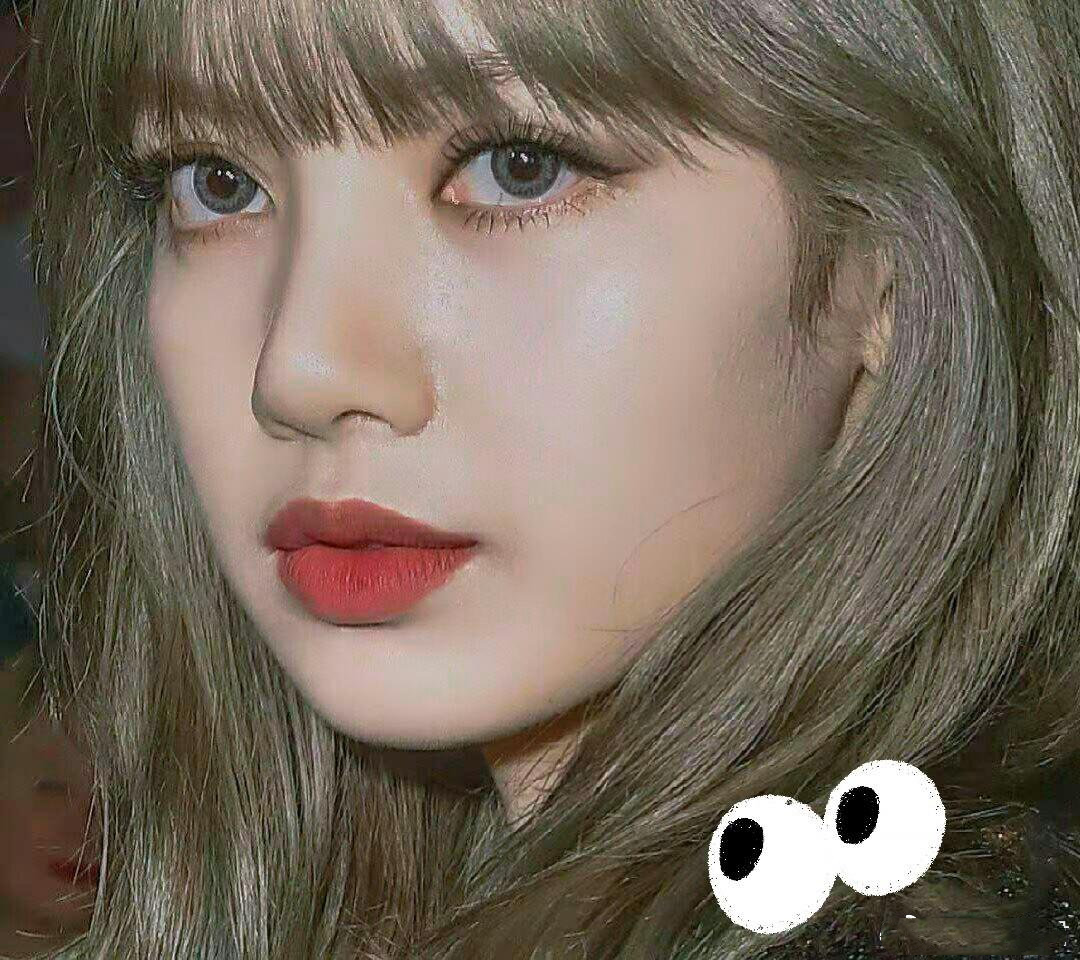 97年的lisa到底是如何逆袭成亚太区最美面孔第一名的