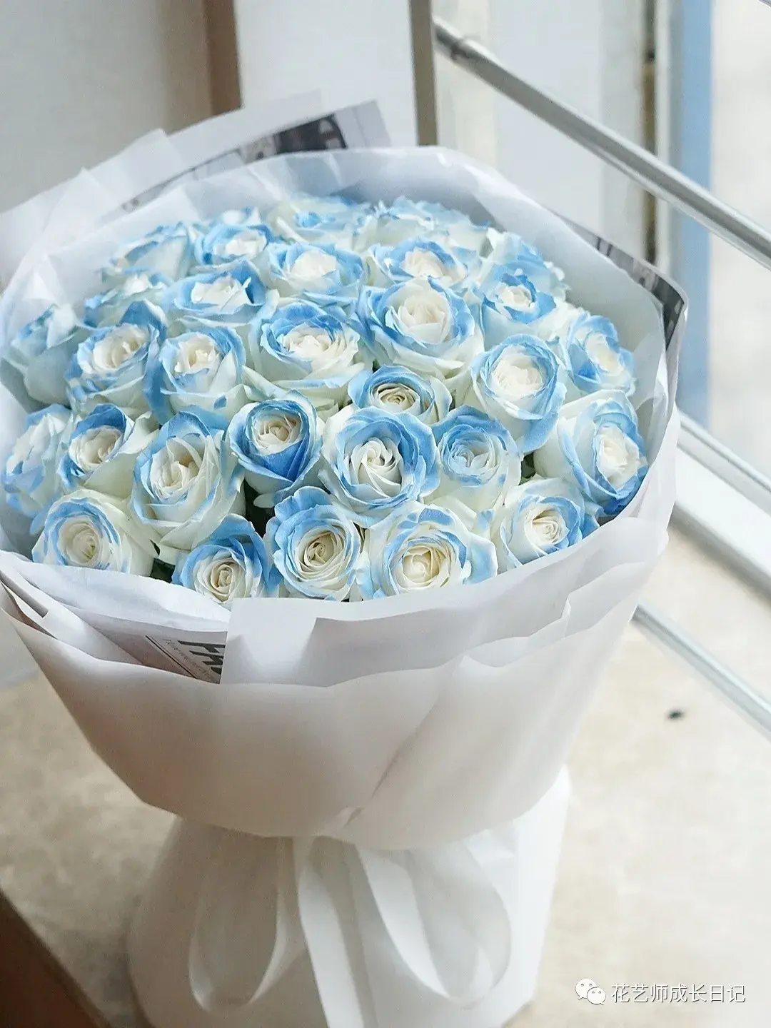 节日特辑vol3520碎冰蓝玫瑰花束再来一波