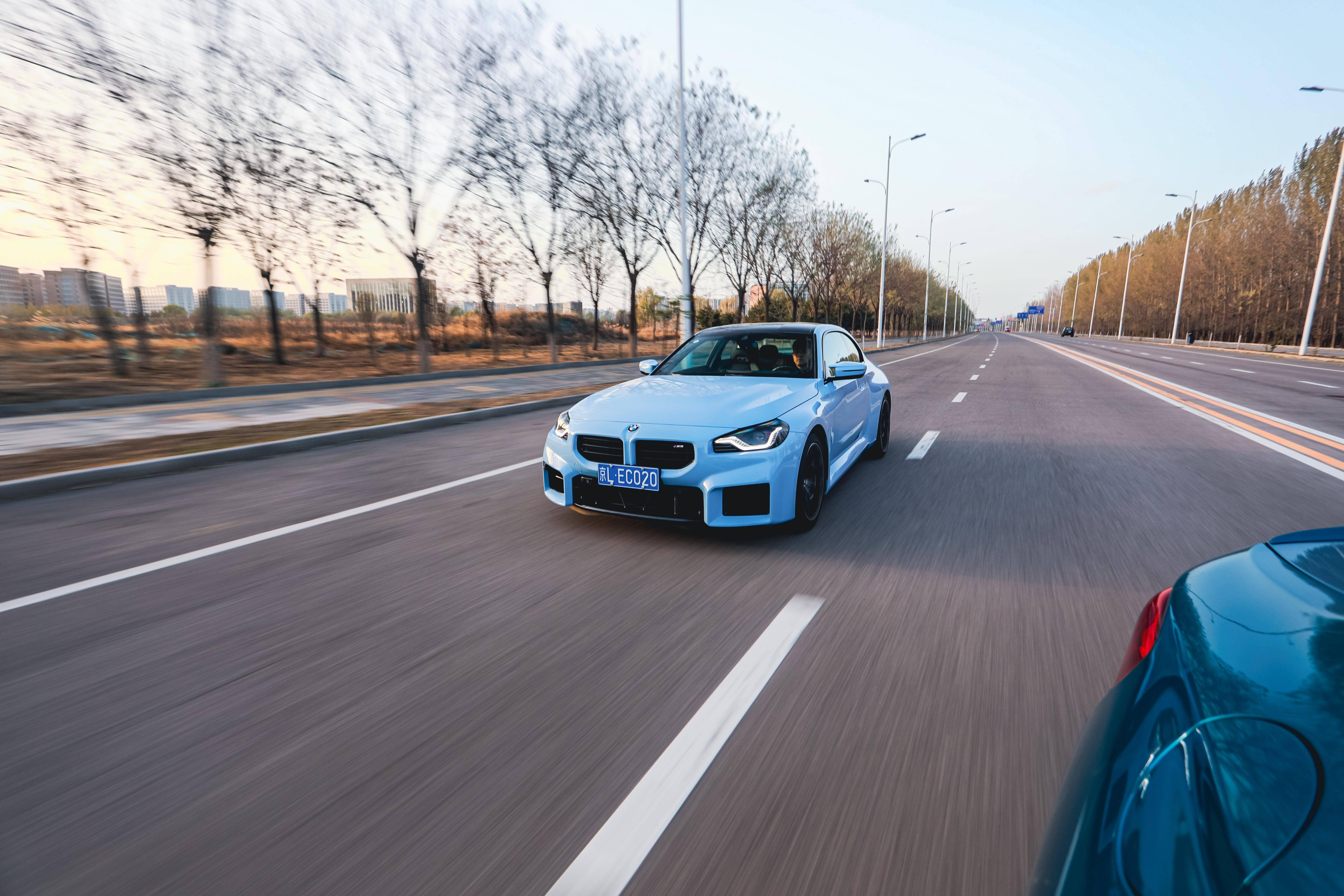 突破极限的乐趣之旅宝马m2