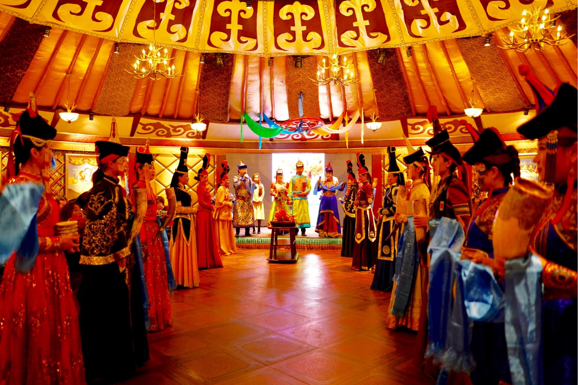 刚买了Sony 的A7R2 准备买一个55mm F1.8和