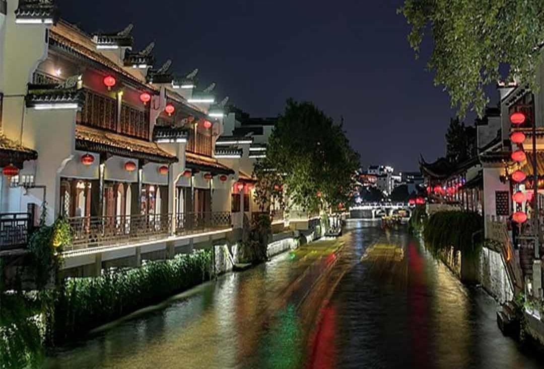 作文纸条名作赏析二朱自清桨声灯影里的秦淮河烟笼寒水月笼沙夜泊秦淮