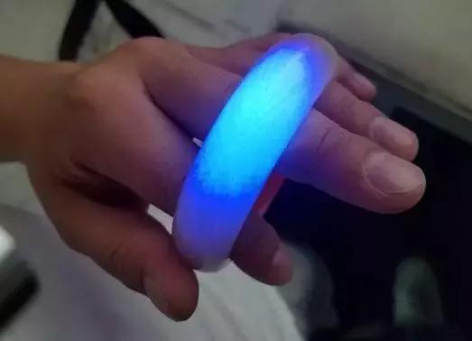 揭秘:紫光灯不仅可以检验钞票,更可以检验和田玉!