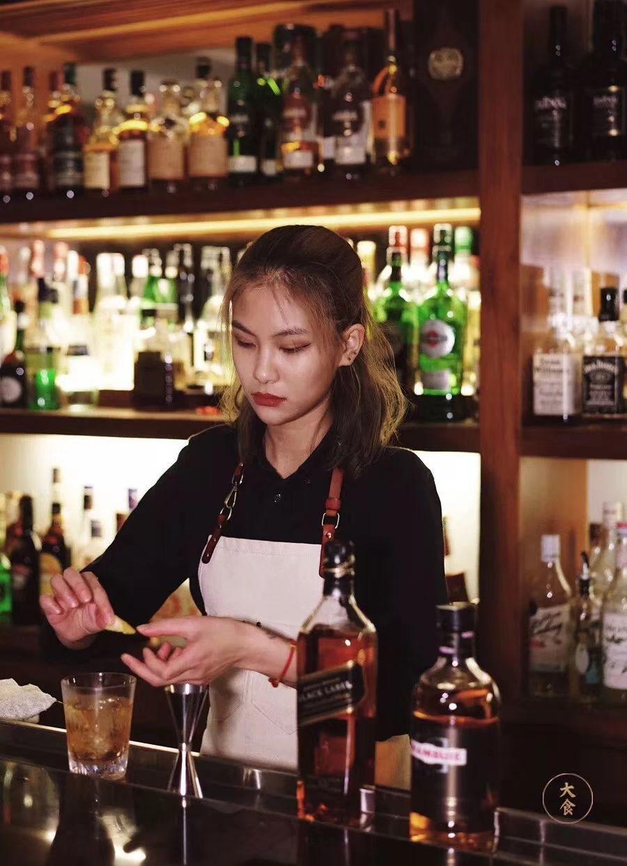 各位调酒师前辈女调有前途吗