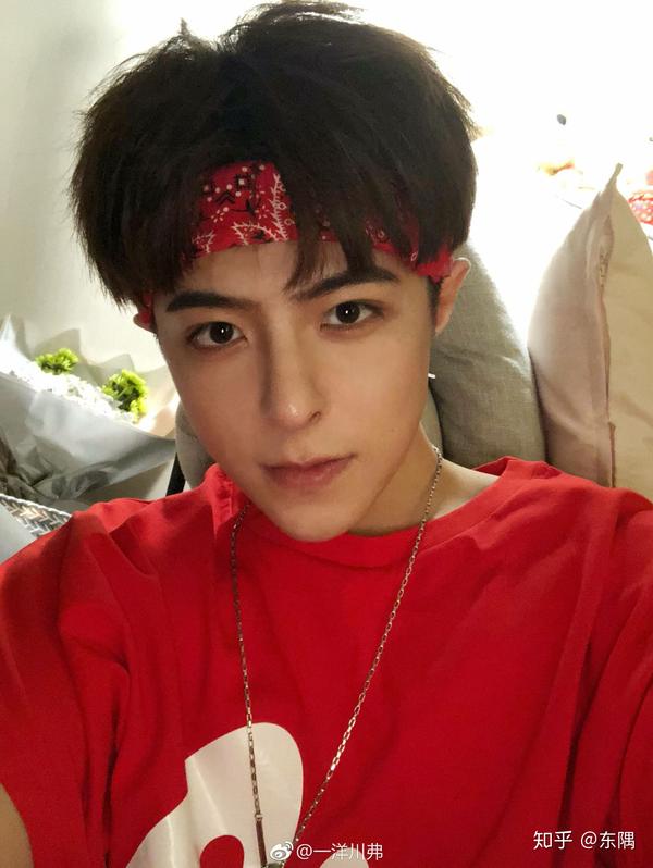 具体不知道差了几届的高中学长,个人觉得很适合cos