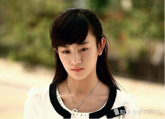 组合的成员里便有贾青,而另外三位同样是从"我型我秀"走出来的,如今