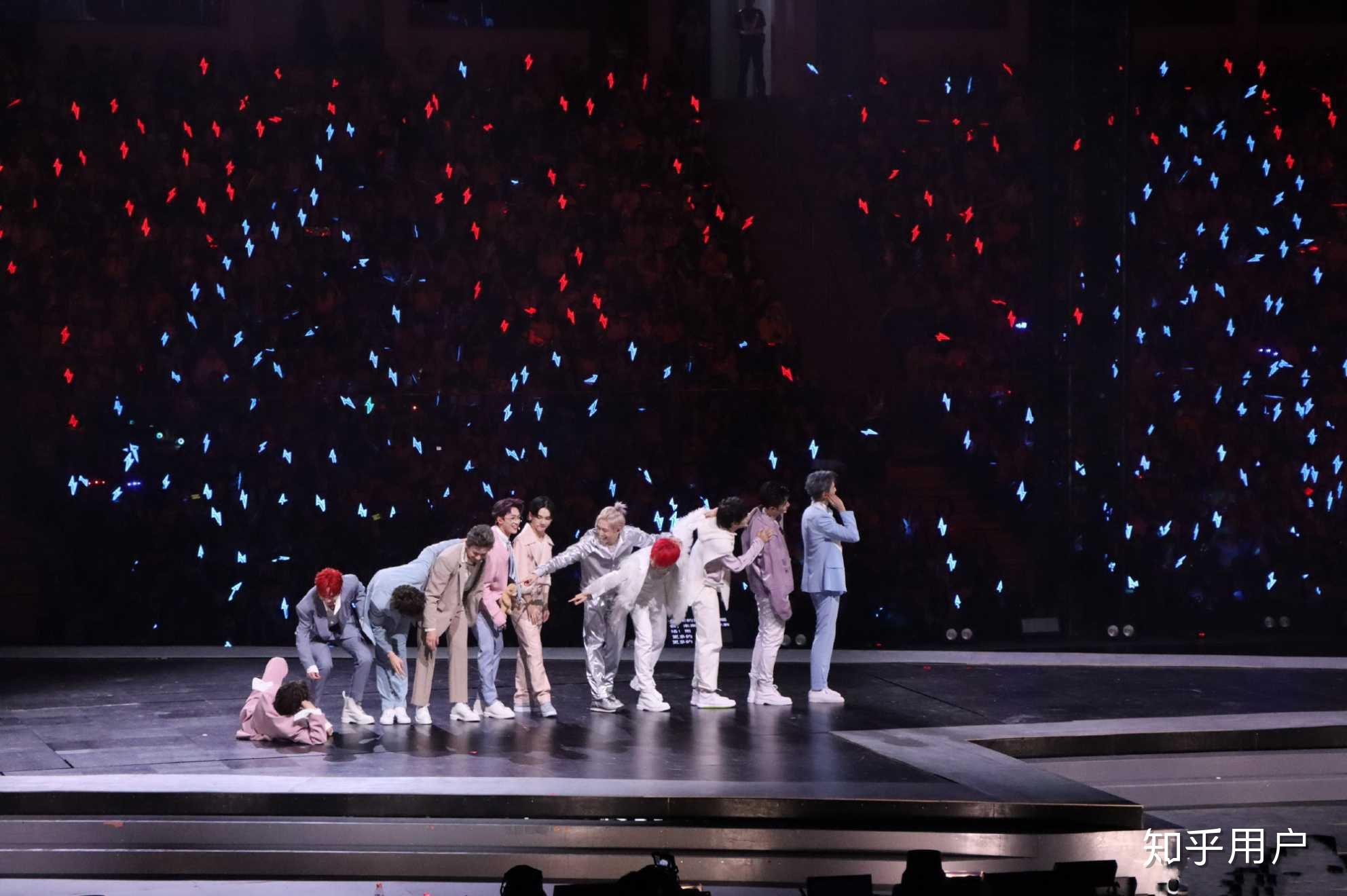 可以留下你认为r1se的绝美图片吗? - 知乎