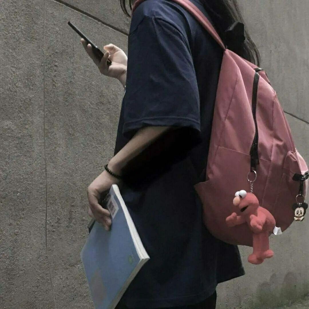 有没有类似这样的头像侧身图