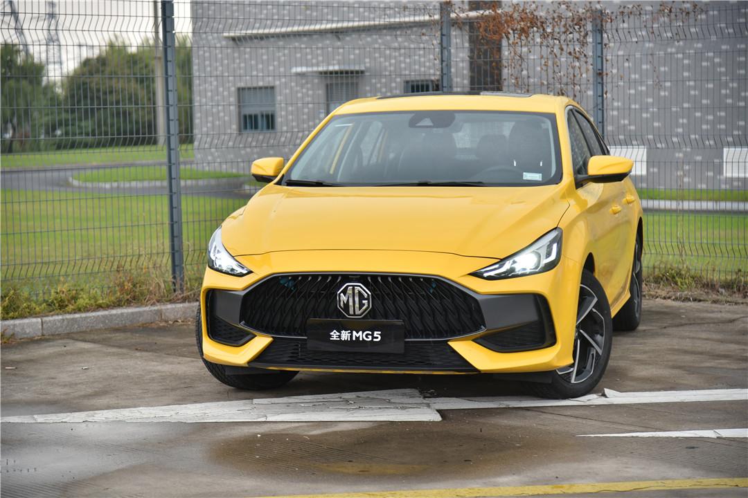 有颜有料的8万级运动健将试驾名爵5