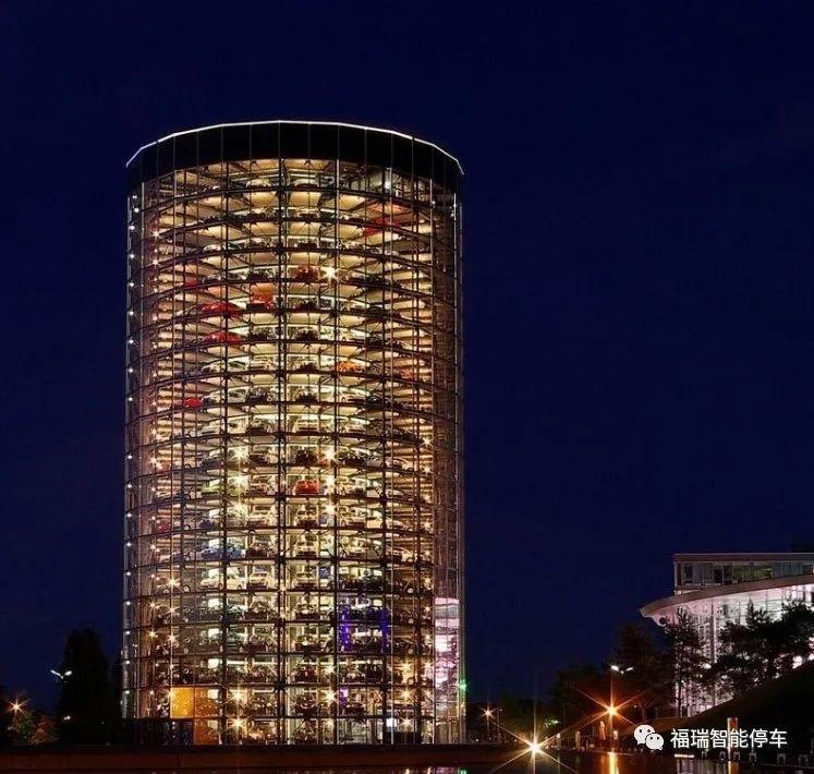 德国沃尔夫斯堡全自动停车塔本文带你领略下各地脑洞大开的创意停车场