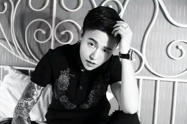 张米伽饰赫西韩伊沫饰苏娜马江南饰乔嘉伟孙竹珺饰郑海伦冯浩饰李辉灿