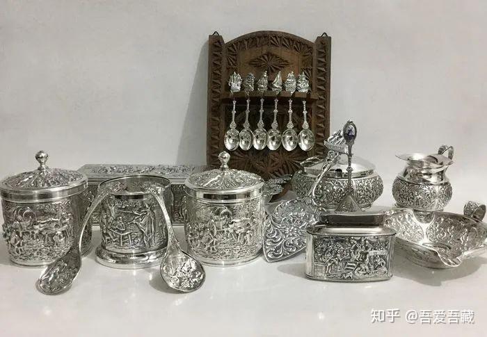 第四部分  大型银器的工匠标记