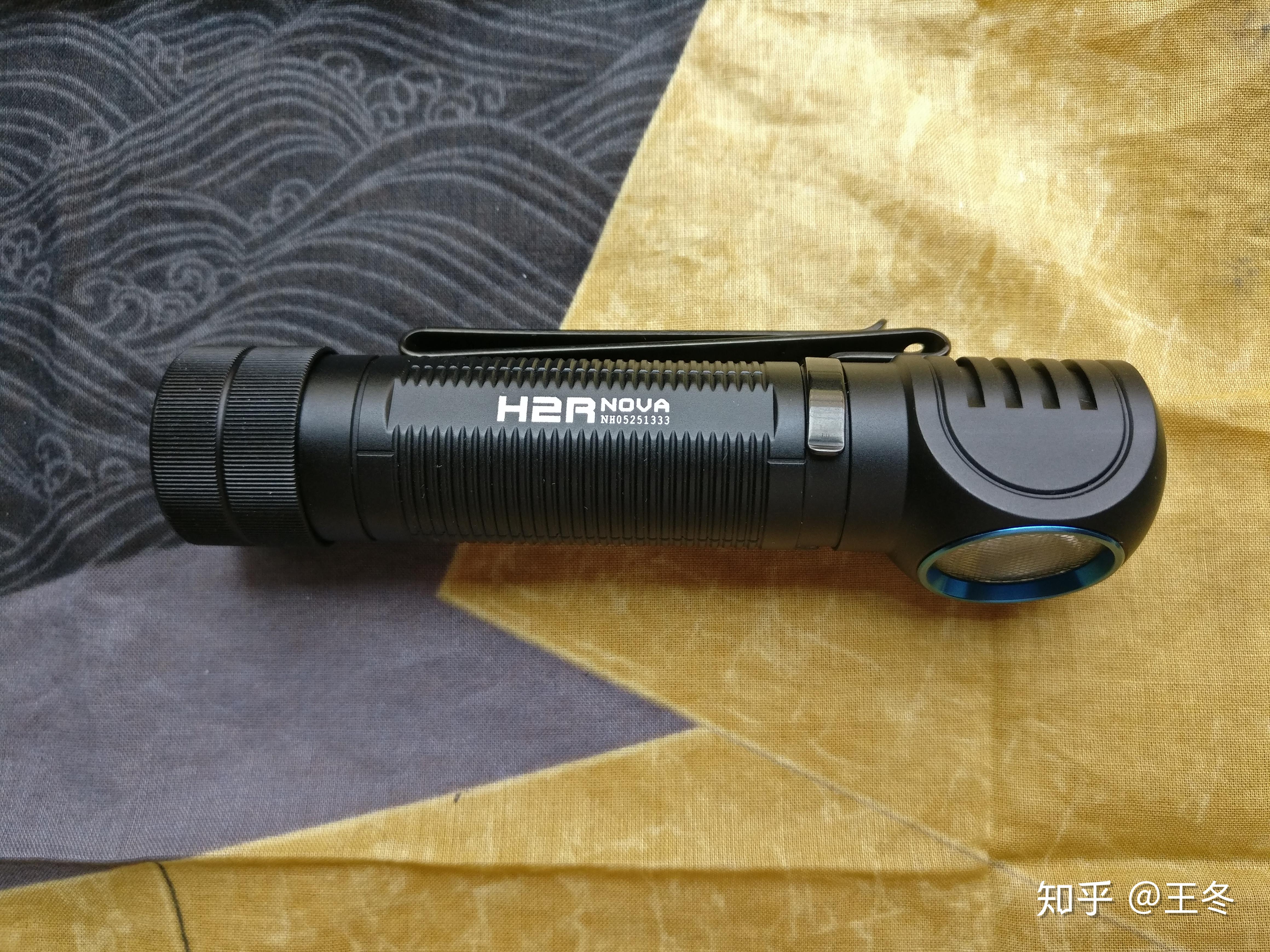 olighth2r磁吸充电头戴式手电