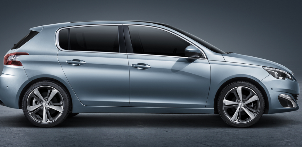 标致308s挺好的车,都绝种了,还那么多人要!