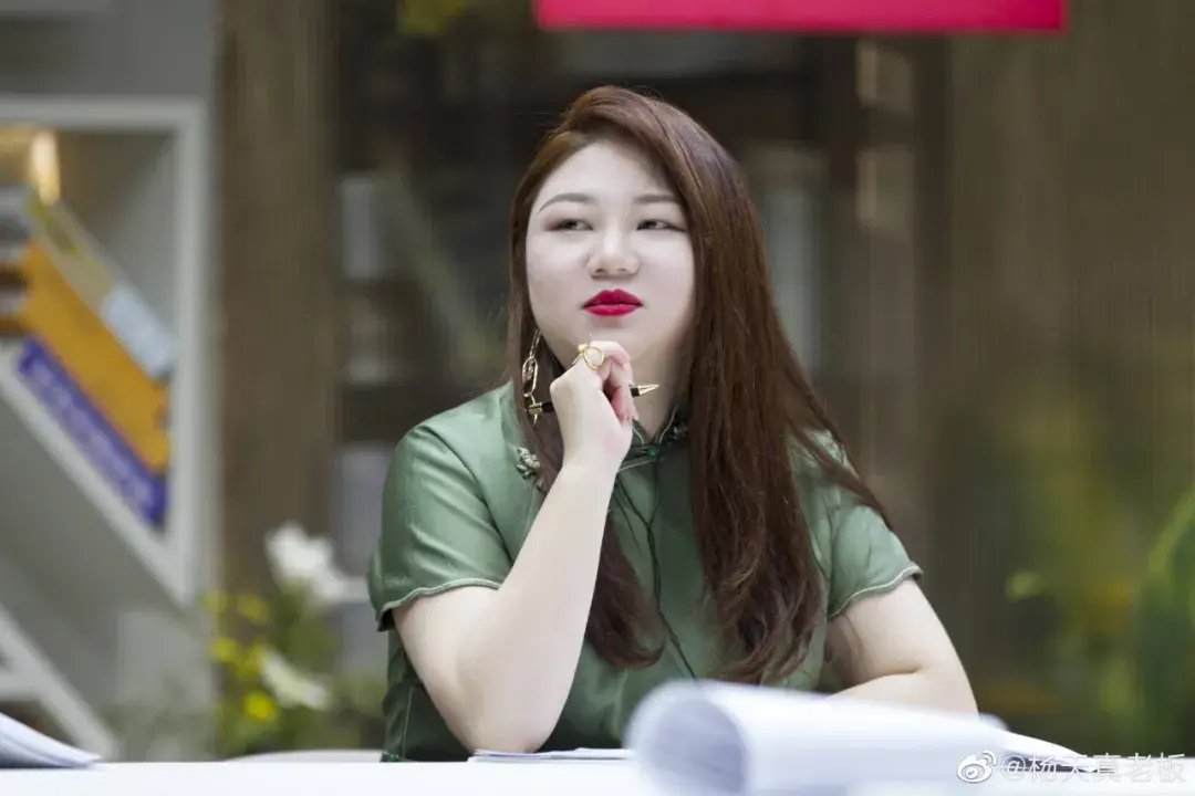 "洗白"范冰冰,捧红张雨绮,成娱乐圈最火经纪人:36岁的她,好狠一女的