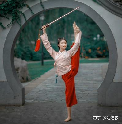 中国古典舞中长穗剑舞的穗法研究:历史传承与技艺探索 - 知乎