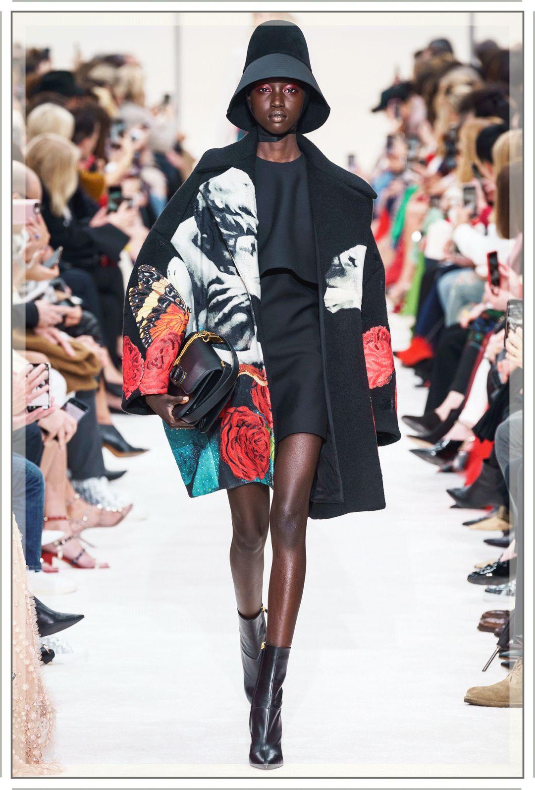 在仙女裙上写情诗valentino可真懂少女心