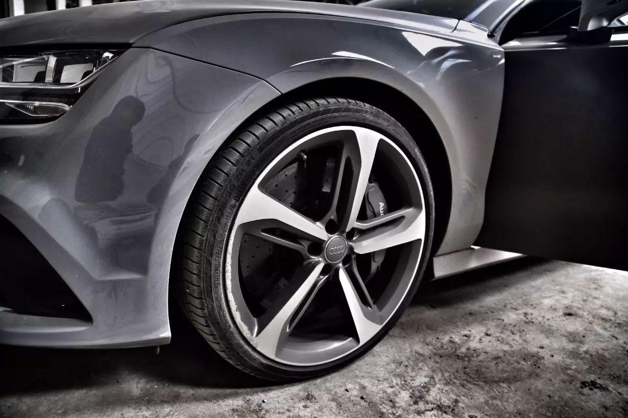 西装暴徒水泥灰audirs7sportback丨玩车志