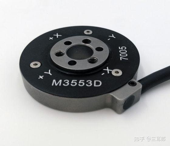 六机械臂末端工具六维力和力矩传感器