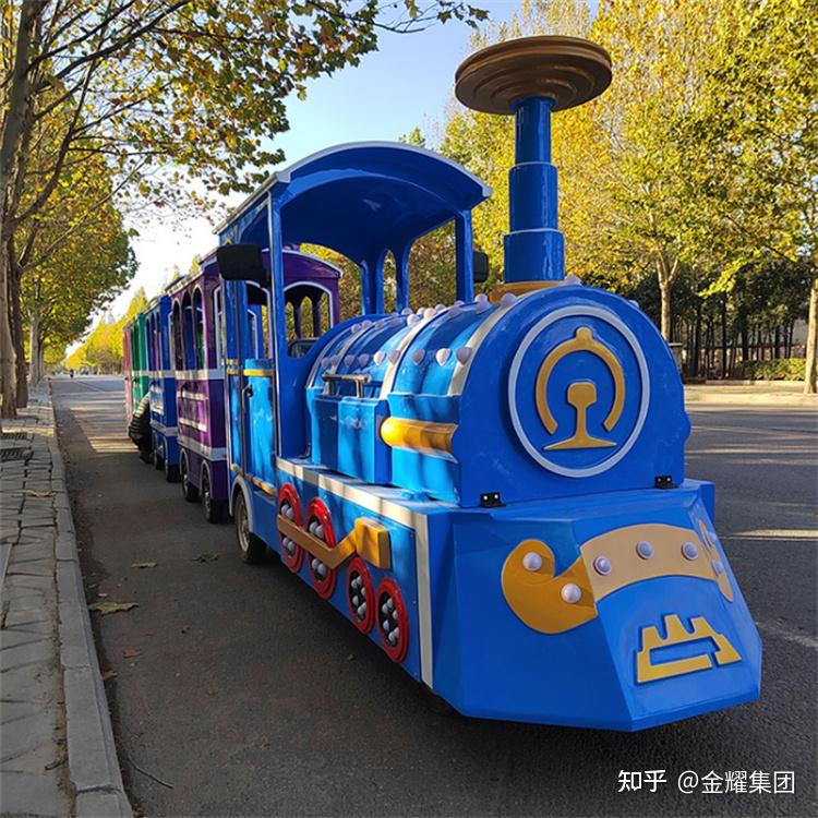 新型英伦风复古小火车景区幼儿园小火车可载人儿童无轨火车