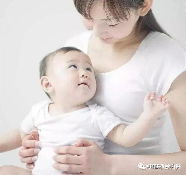 孩子经常抱很难带，但这几种情况多抱抱宝宝弊大于利，宝宝更聪明 - 知乎