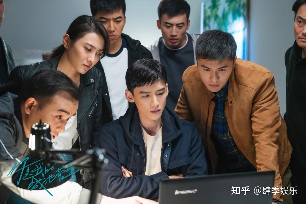 任务结束之后,束文波也是第一时间去接小夏下班,小夏