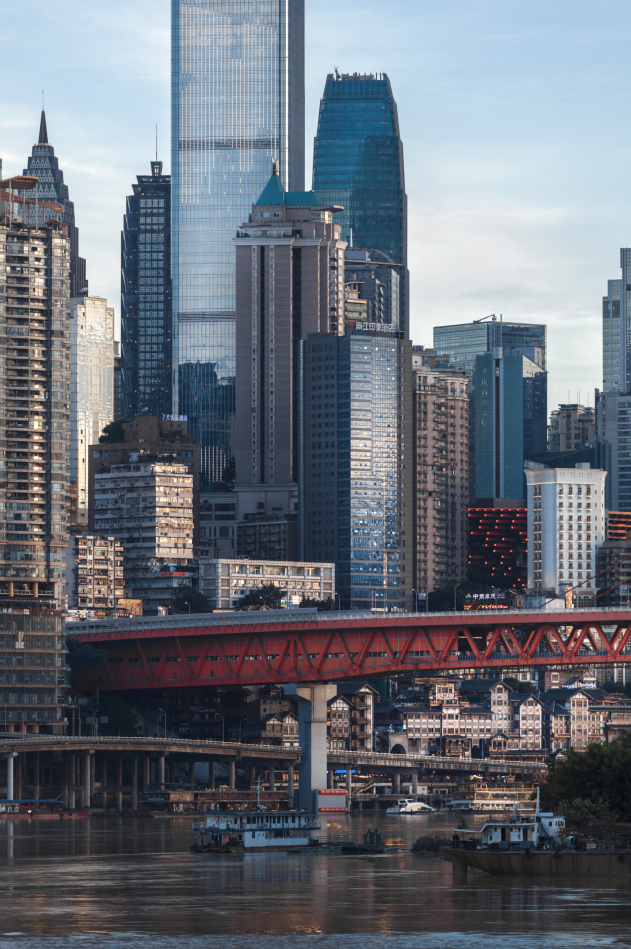 18龙门阵第二期电影里的渝城