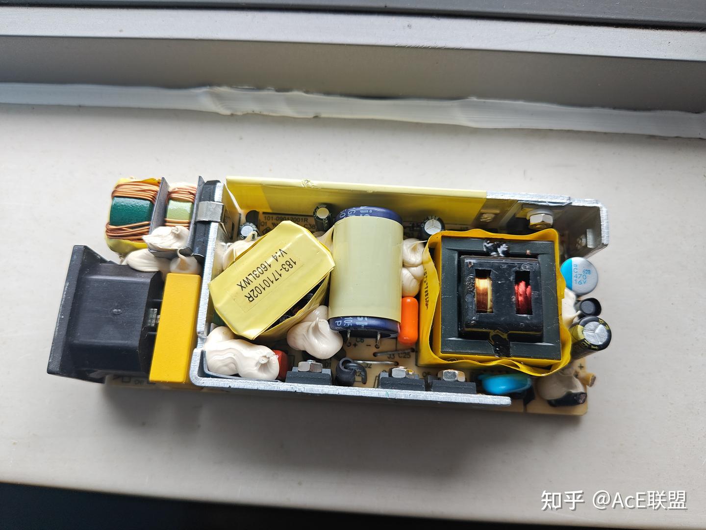 组装一个12V100W电源