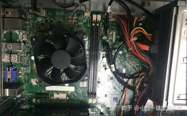 电脑开机黑屏是什么原因