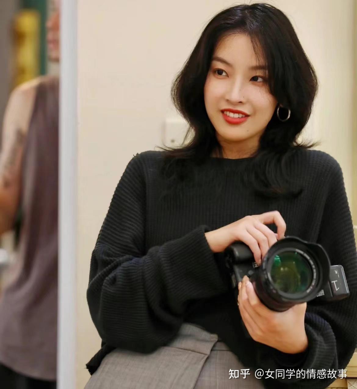 半熟恋人中从高走低的杨梦婧女生应不应该主动爱别人之前先学会爱自己