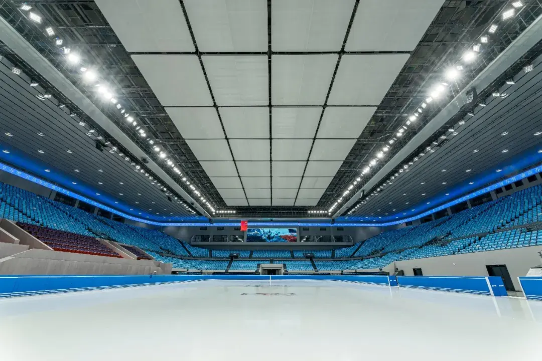 首都体育馆滑冰场图片