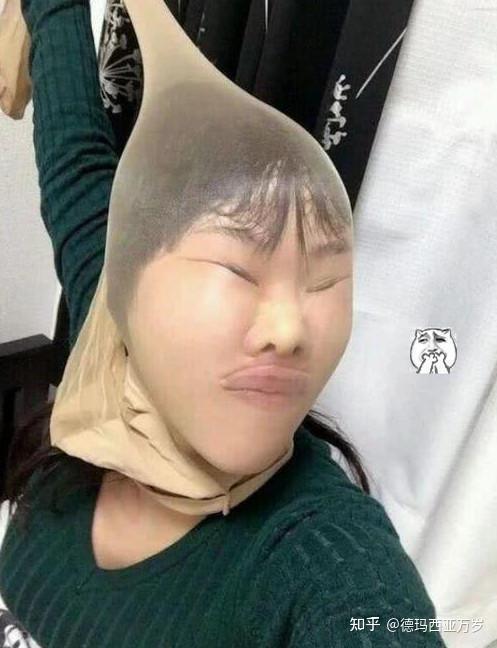 丝袜套头到底是套连裤袜裆部还是套连裤袜大腿部分