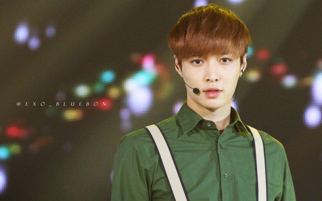 为什么感觉张艺兴在天涯和八组都特不受欢迎?