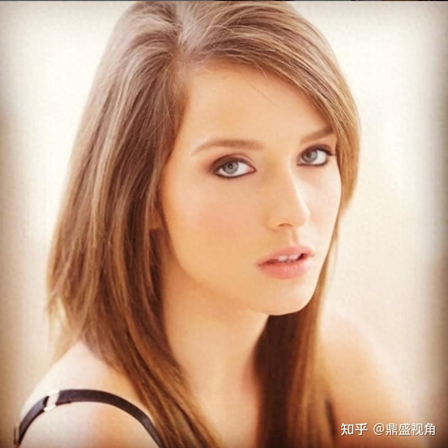 玛莱娜·摩根 (Malena Morgan)，因为深蓝色眼睛，而瞬间爱上她 - 知乎