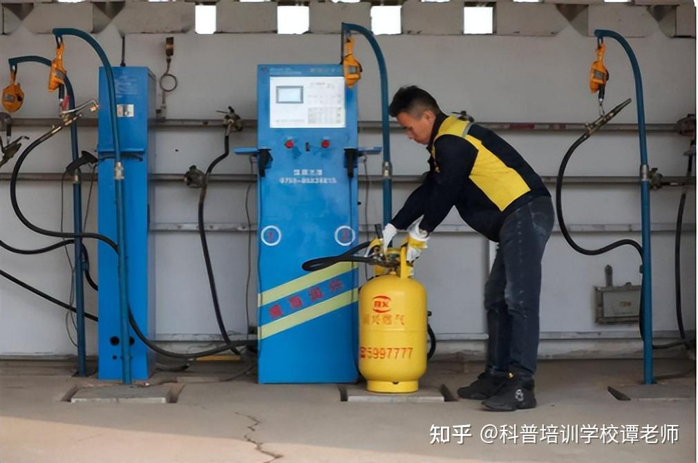 2022年云南省市场监督管理局特种设备作业气瓶充装操作证报名考试培训