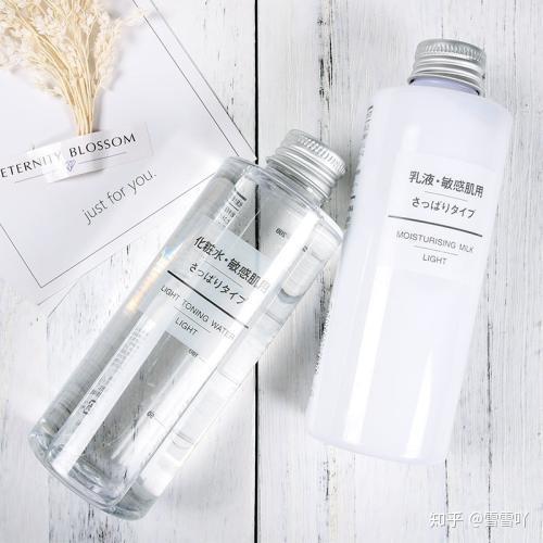 爽肤水什么时候用比较好 v2-bd5fb94b1dffc6641ac1c538c4a1bab6_r.jpg